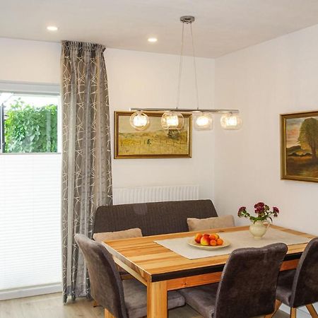 Beautiful Apartment In Dillenburg With Kitchen Εξωτερικό φωτογραφία